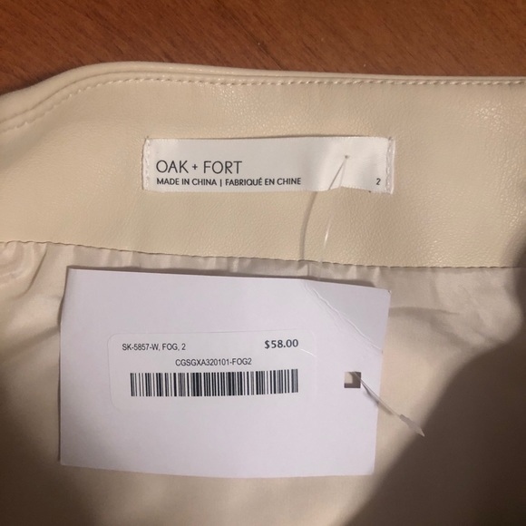 SOLD NWT Oak + fort cream white mini skirt leather - Picture 2 of 3